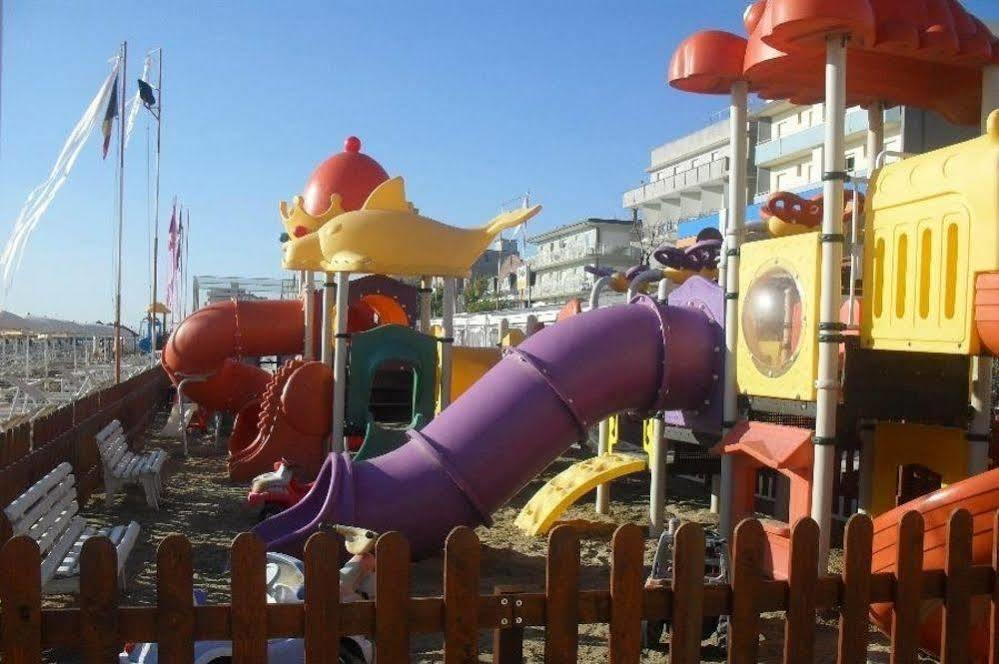 בלריה-איגאה מרינה Hotel Buda מראה חיצוני תמונה